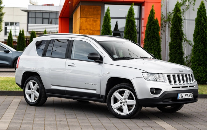 Jeep Compass cena 38900 przebieg: 169000, rok produkcji 2011 z Radom małe 631